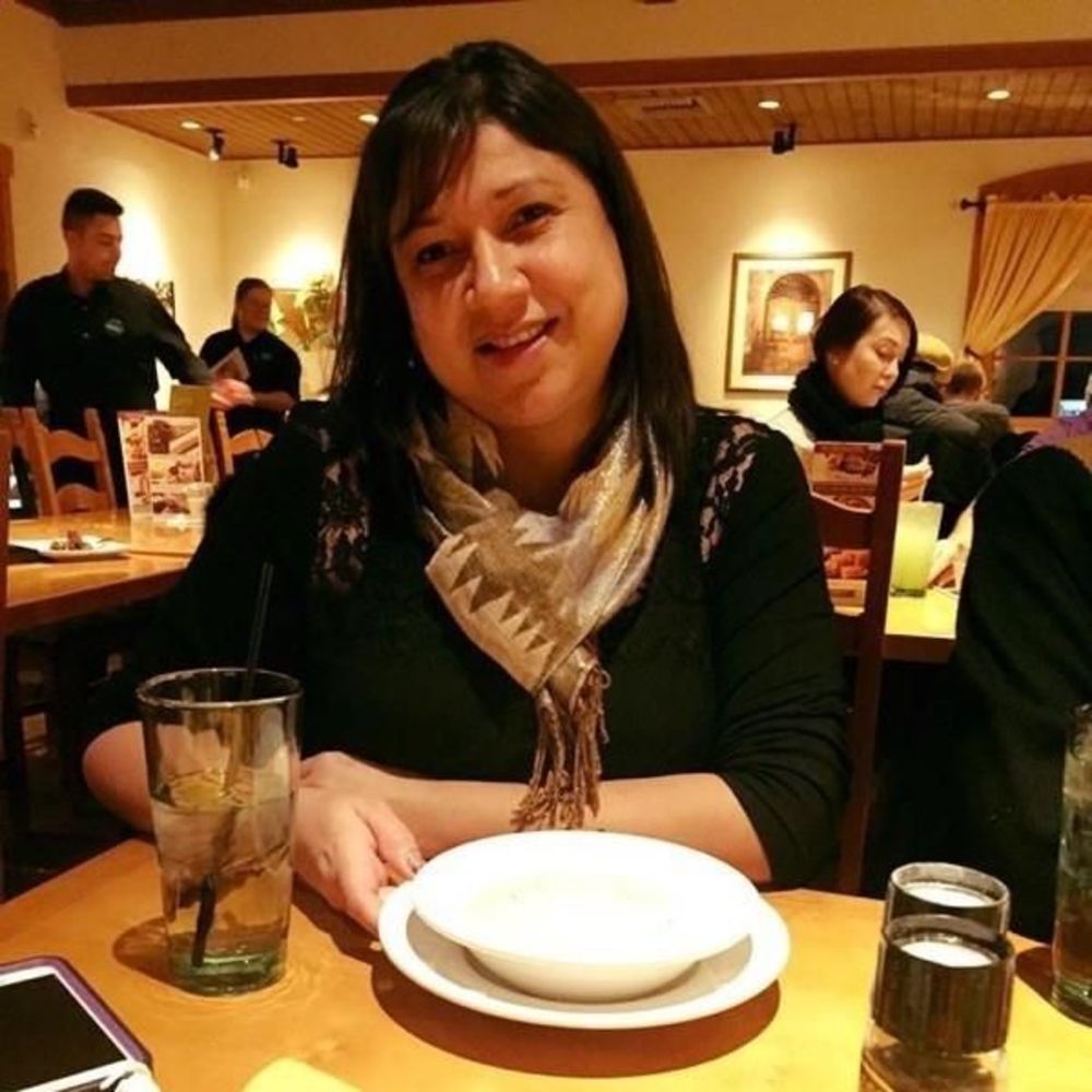 Meet your Posher, Ligia